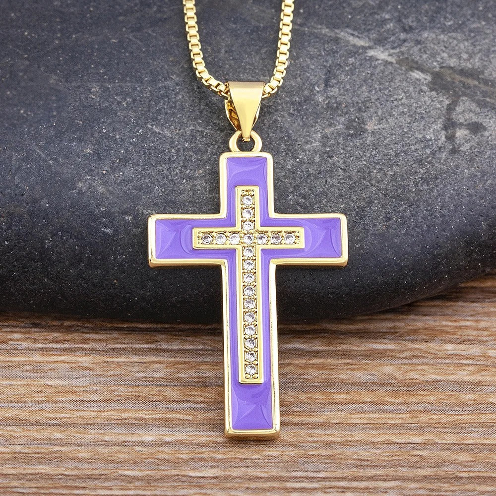 Collar Cruz Esmaltada Morada con Circonias